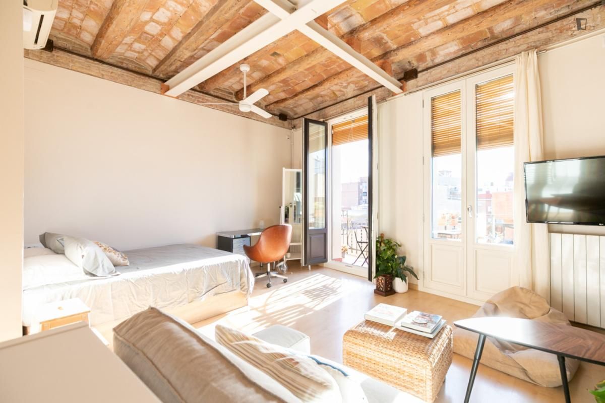 Bedroom of Study to rent in  Barcelona Capital  with Air Conditioner, Heating and Furnished