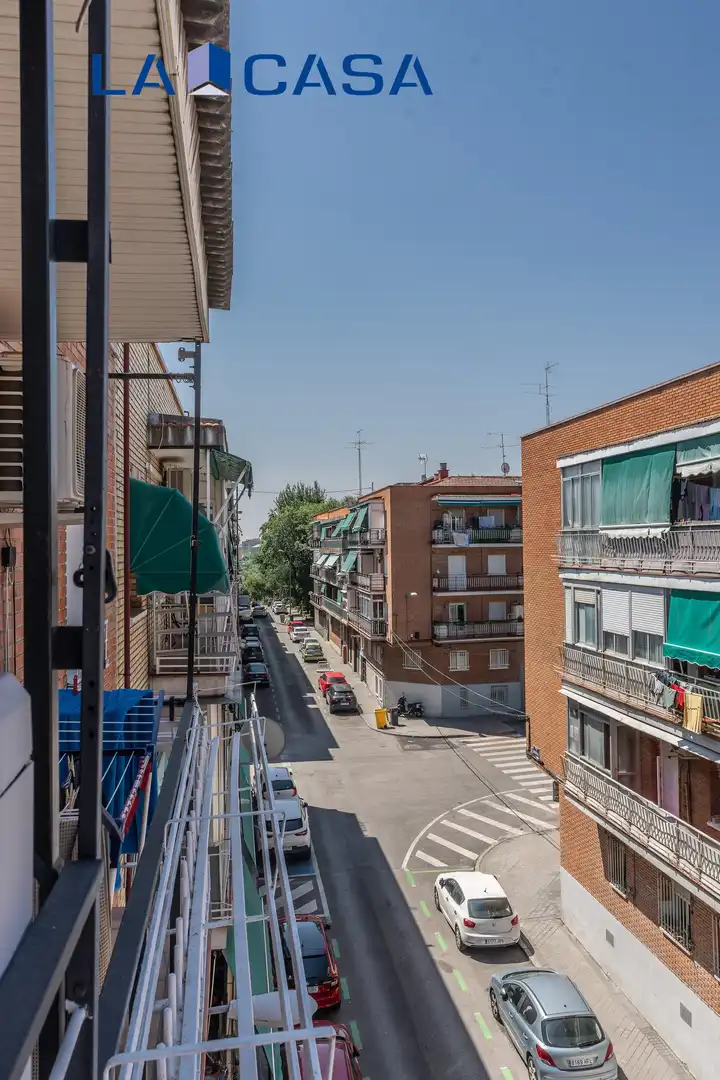 Flat for sale in Calle San Basilio, Pradolongo
