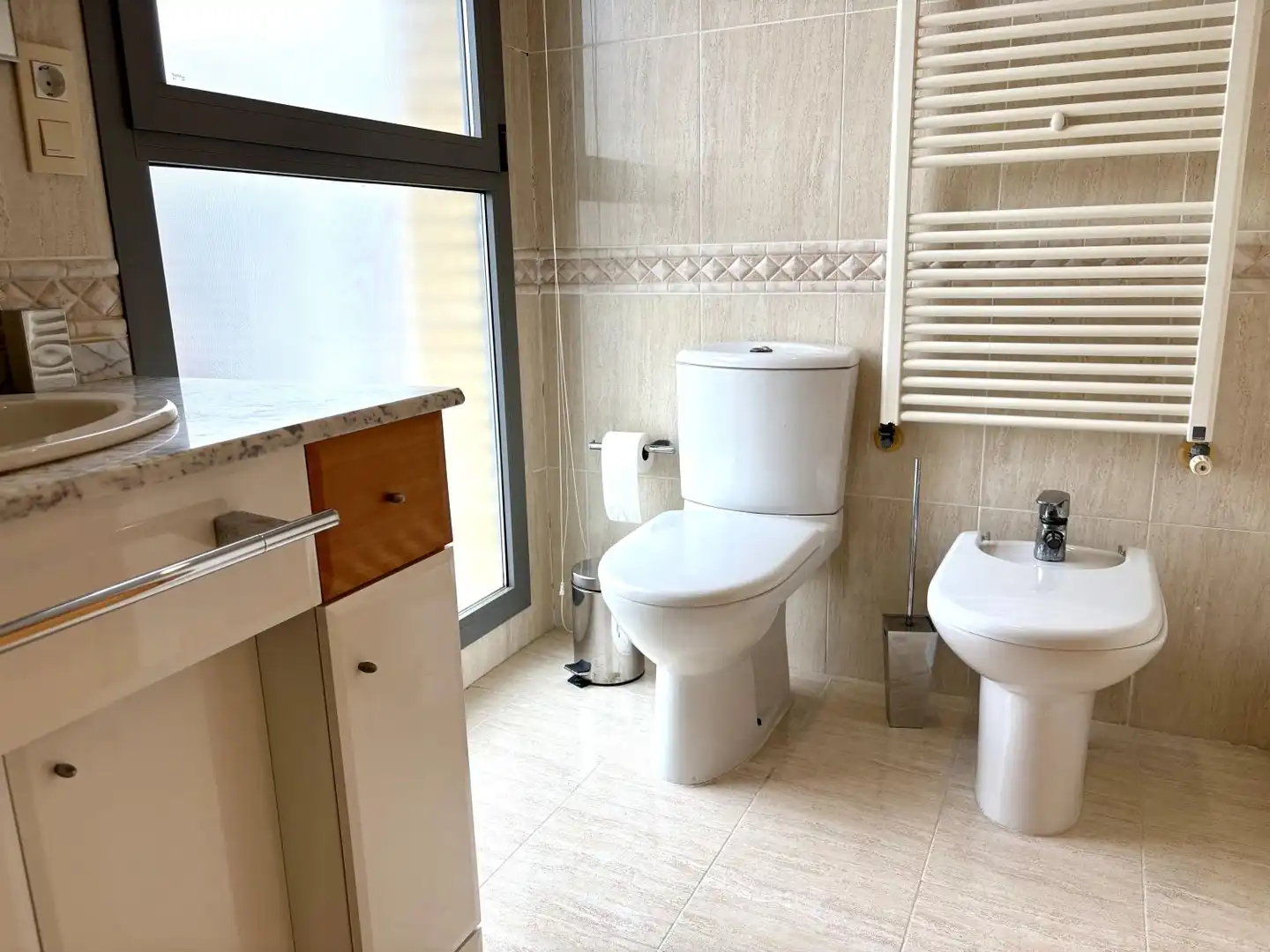 Bathroom of Flat for rent in Castellón de la Plana / Castelló de la Plana  with Air Conditioner, Heating and Terrace