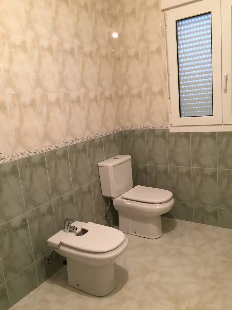 Bathroom of Houses for sale in Santiago de Compostela   with Furnished