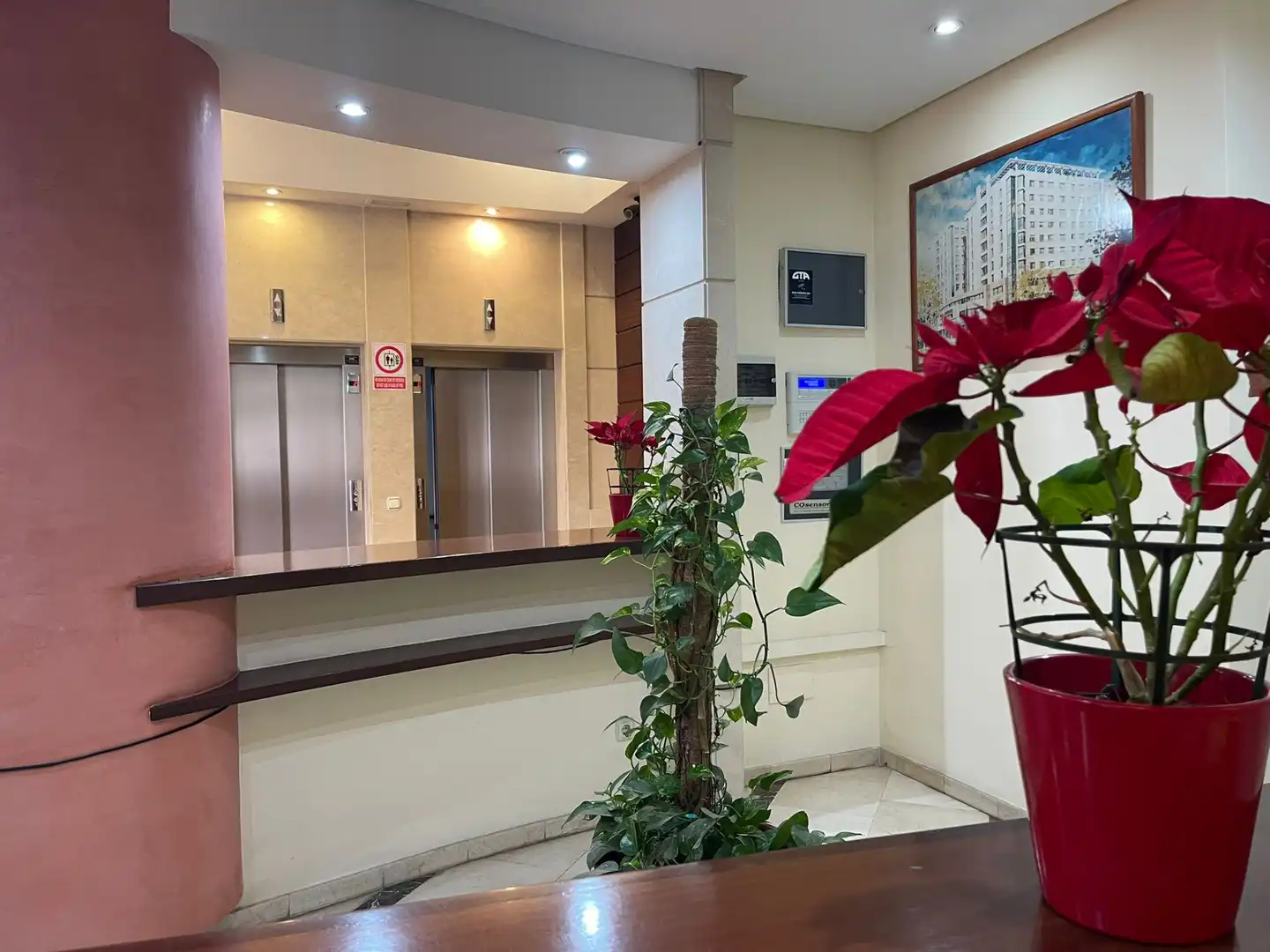 Wohnung zur Miete in Marbella mit Klimaanlage, Terrasse und Abstellraum