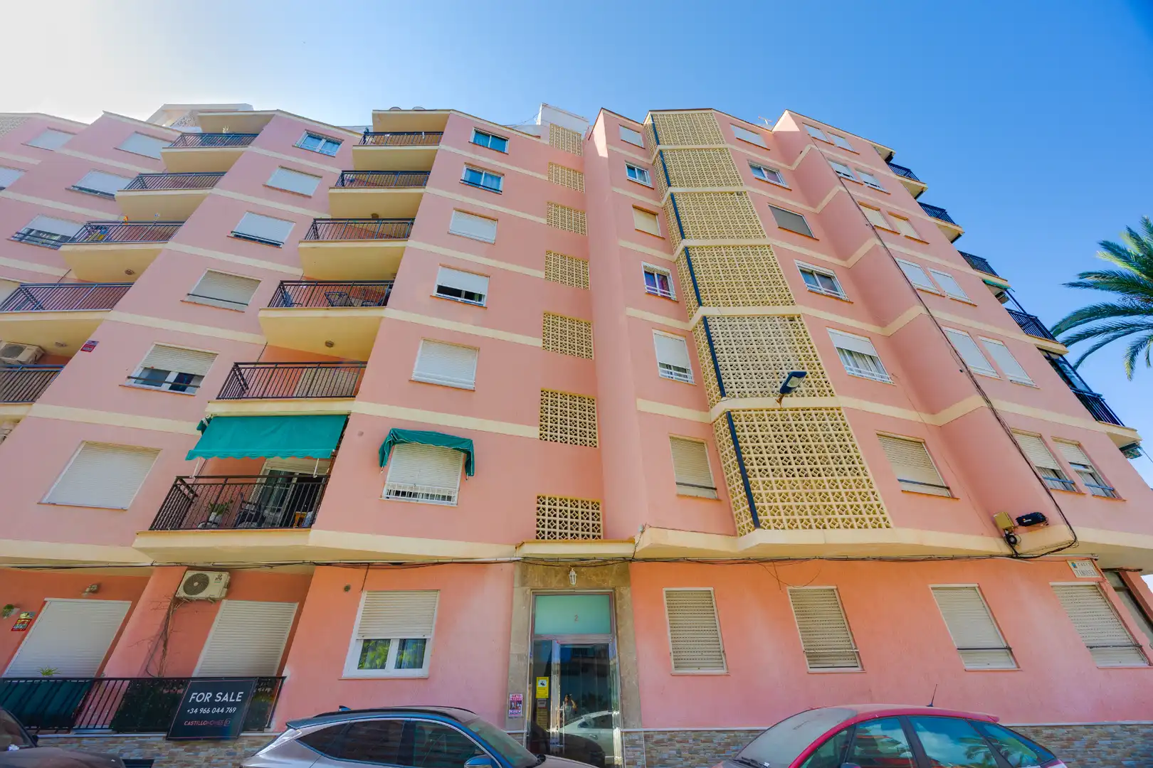 Vista exterior de Pis en venda en Torrevieja amb Aire condicionat i Terrassa