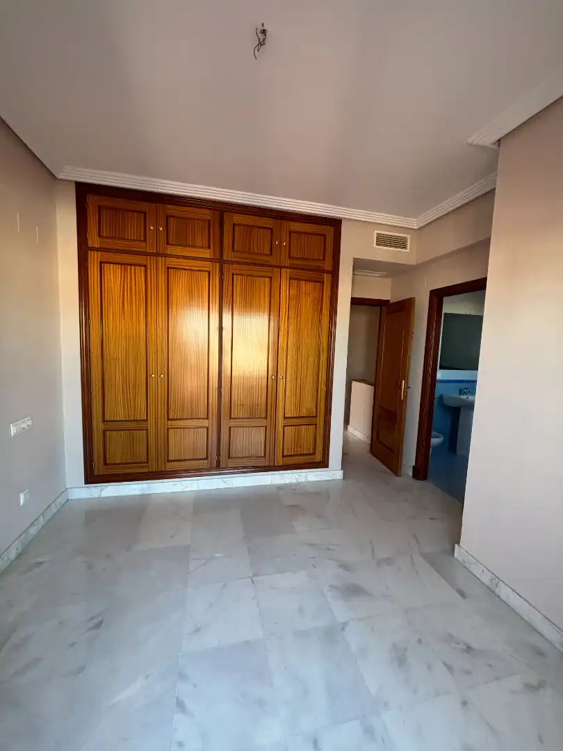 Detached homes for sale in Almensilla  with Air Conditioner, Private garden and Terrace