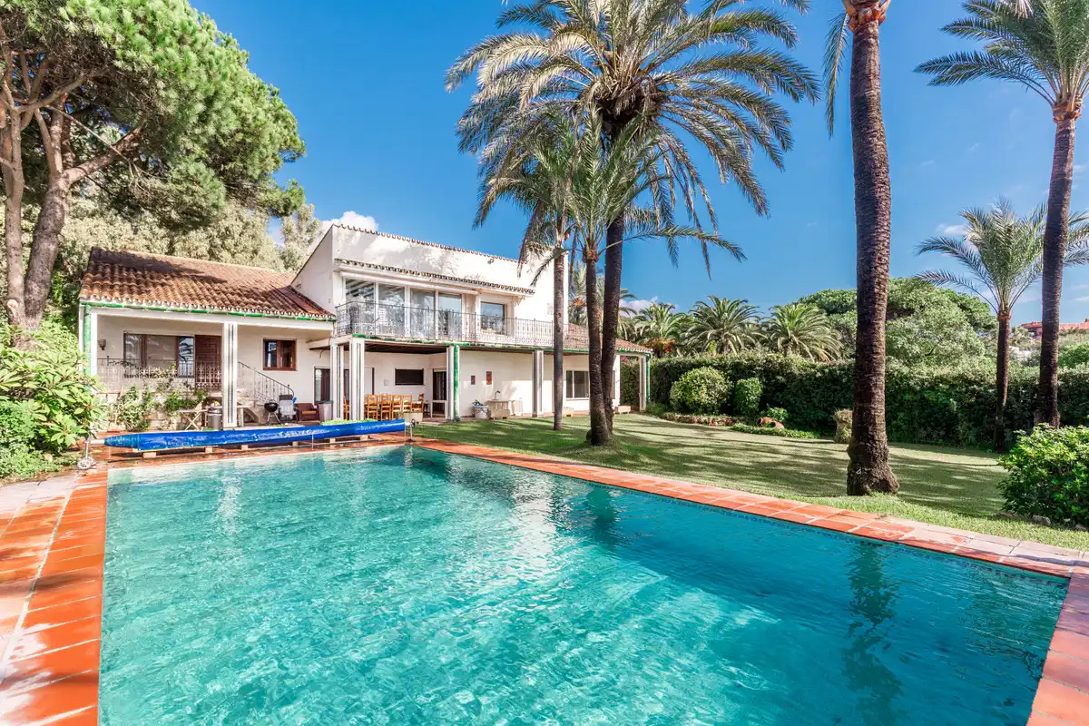 Jardí de Casa o xalet en venda en Marbella amb Piscina