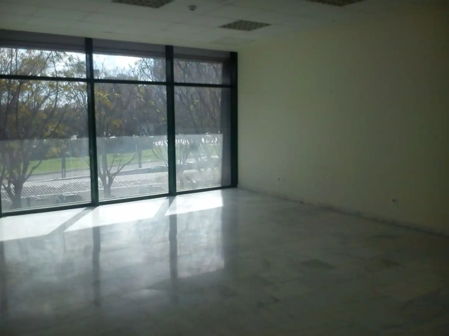 Büro zur Miete in Calle Aviación