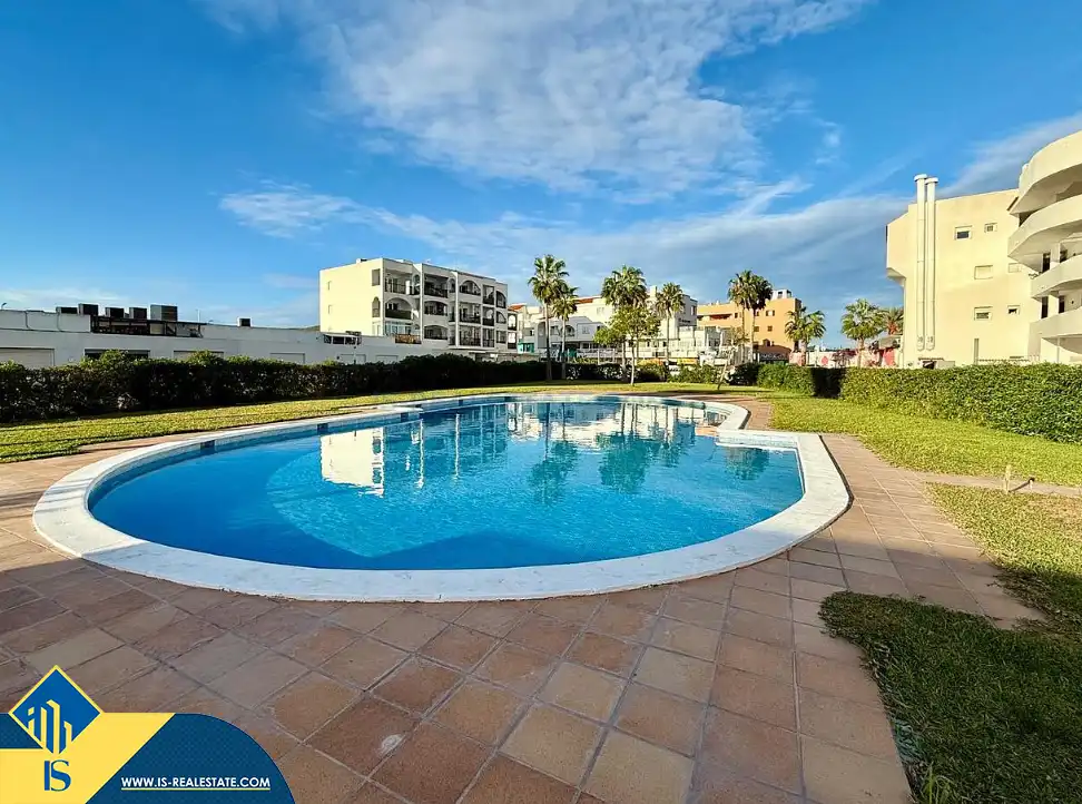Piscina de Ático en venta en Sant Josep de sa Talaia con Terraza, Amueblado y Piscina comunitaria