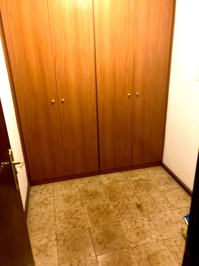 Cuina de Pis en venda en L'Hospitalet de Llobregat amb Aire condicionat, Terrassa i Moblat