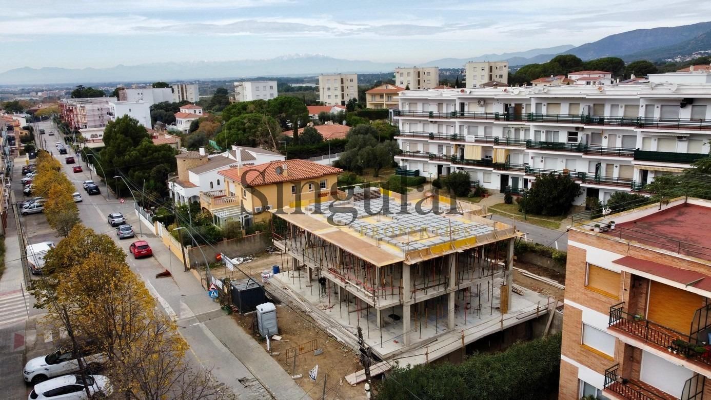 Ático en venta en Roses con Aire acondicionado, Jardín privado y Terraza