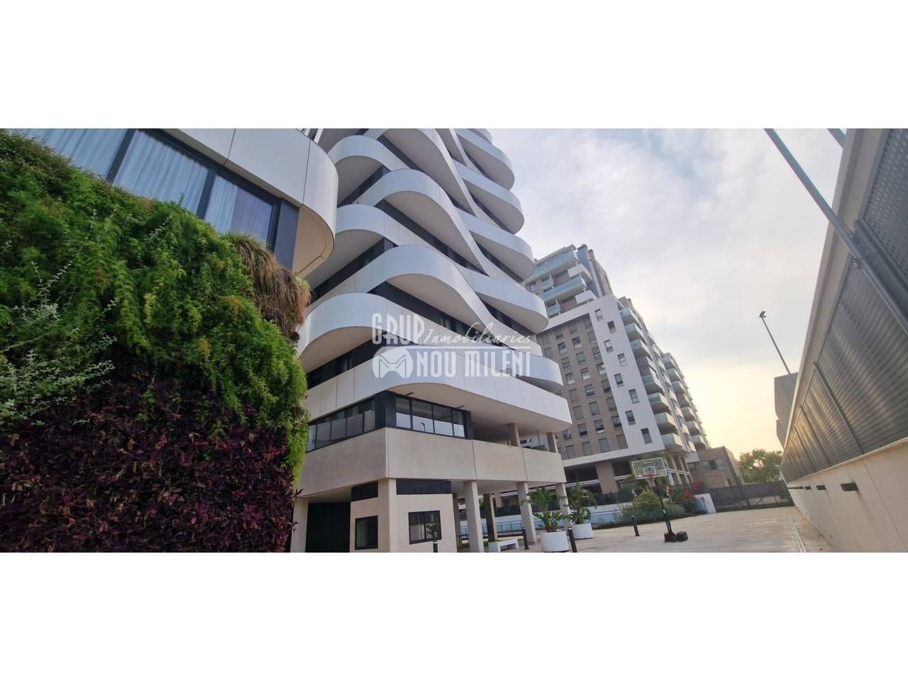 Exterior view of Flat to rent in  Valencia Capital  with Air Conditioner, Heating and Parquet flooring