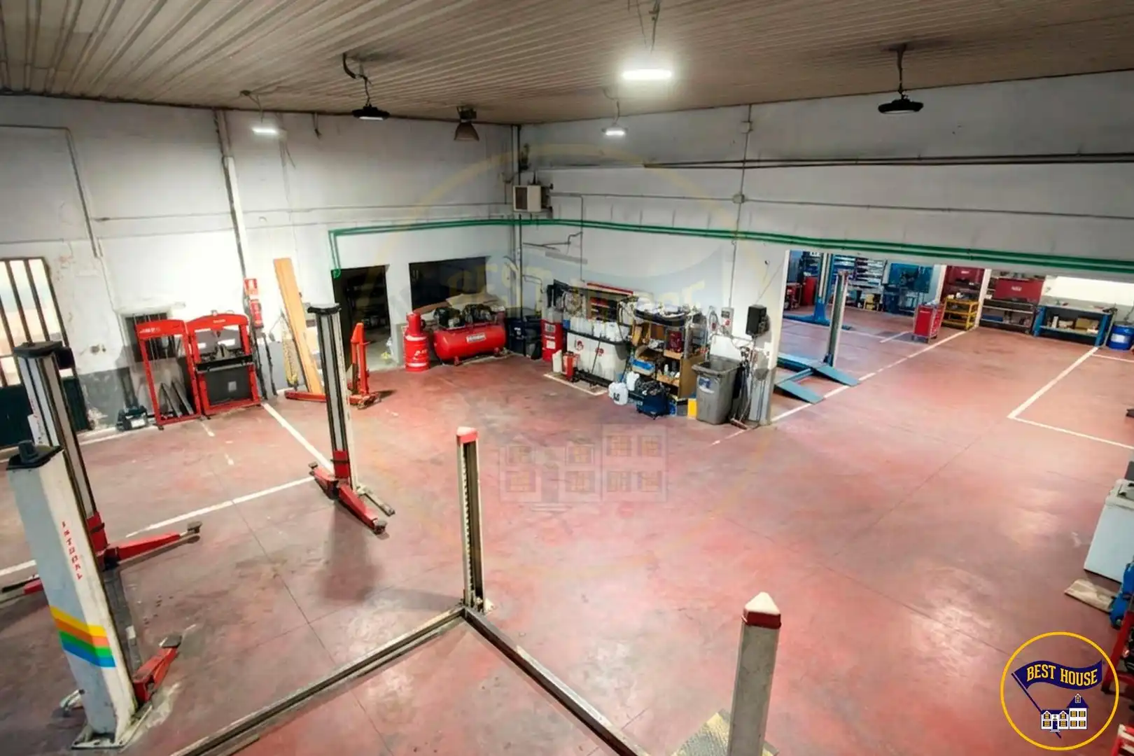 Industrial buildings for sale in Cuenca