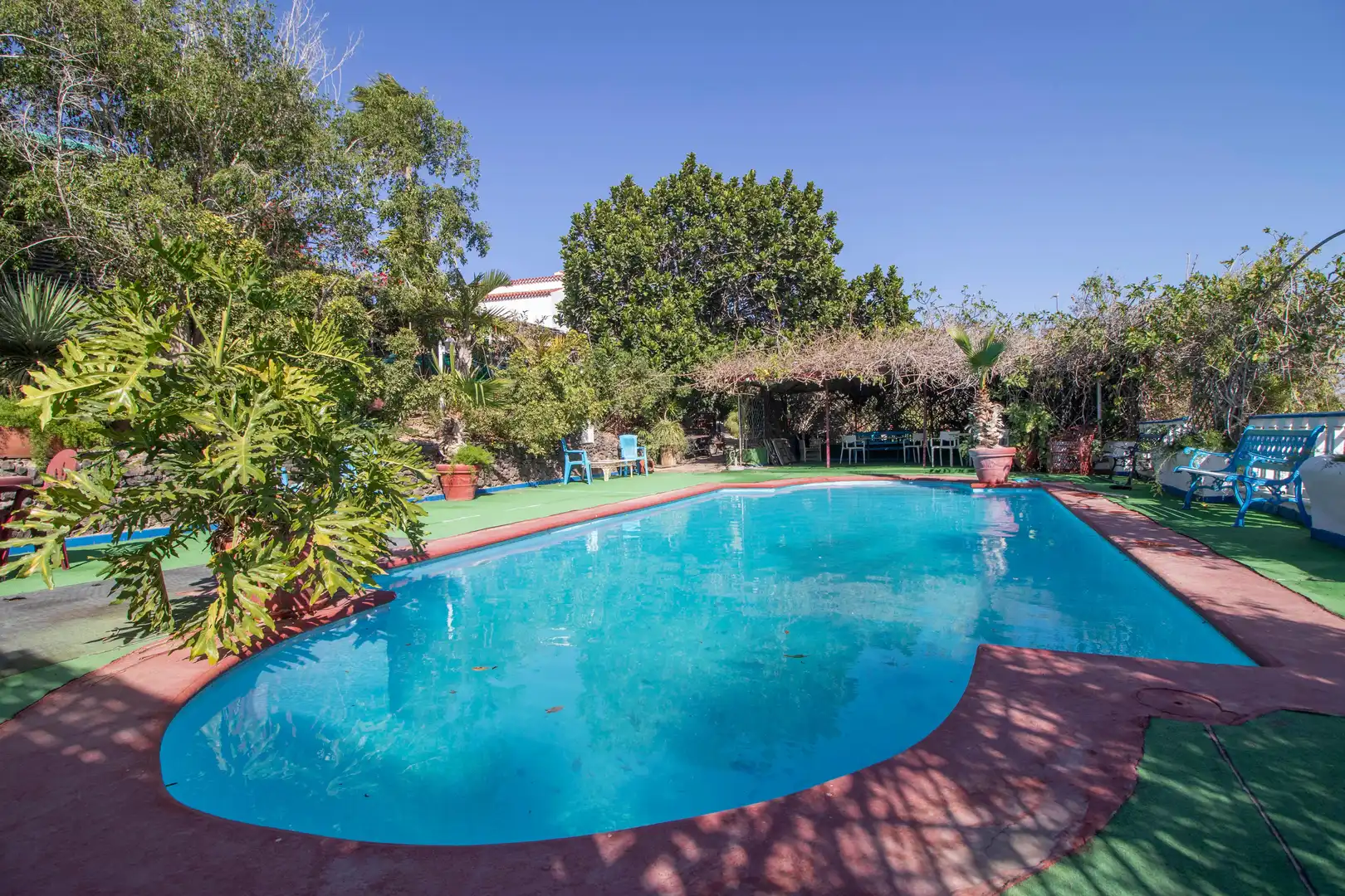 Swimming pool of Houses for sale in San Miguel de Abona