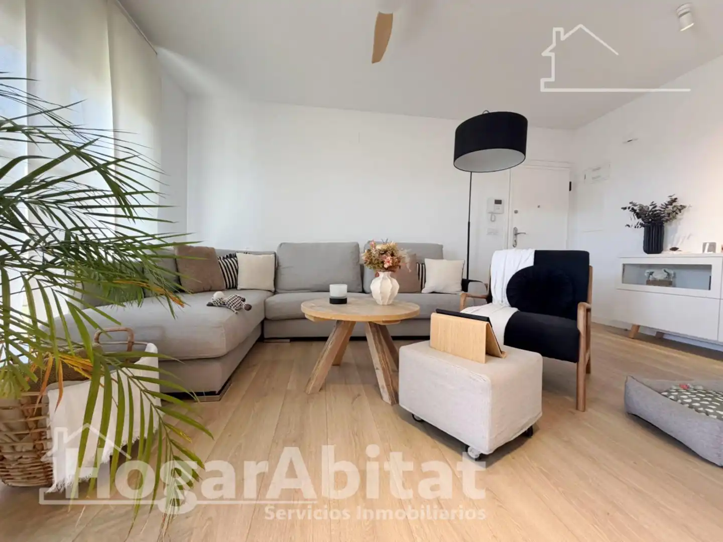 Living room of Attic for sale in Chiva  with Air Conditioner and Terrace