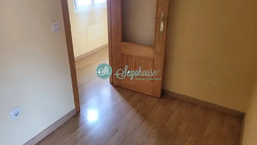 Wohnungen zum Verkauf in Espirdo mit Heizung, Möbliert und Balkon