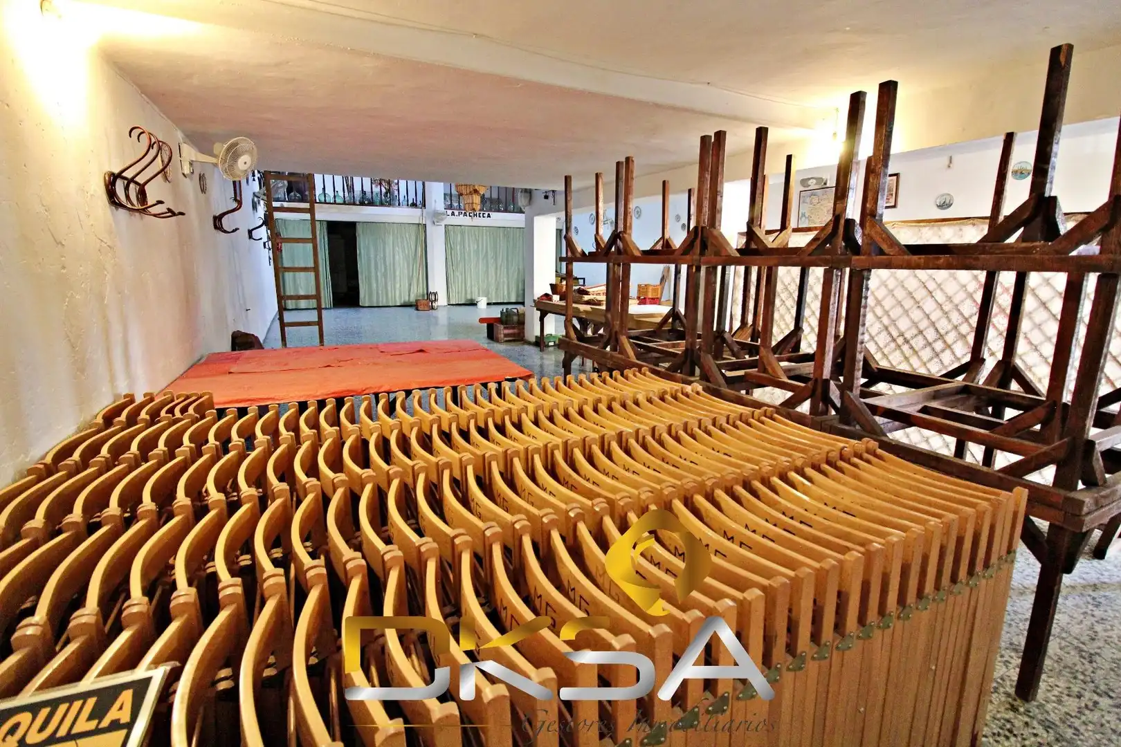 Local comercial en venda a Madrigal, imagen 4
