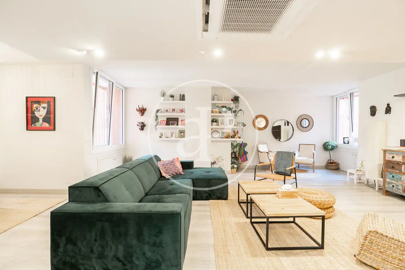Sala de estar de Piso en venta en Barcelona con Aire acondicionado, Calefacción y Jardín privado