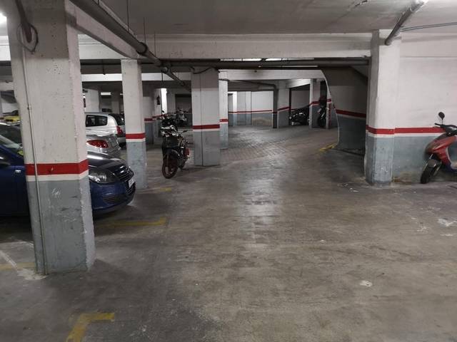 Garaje en Alquiler en de Sant Dalmir en La Teixonera