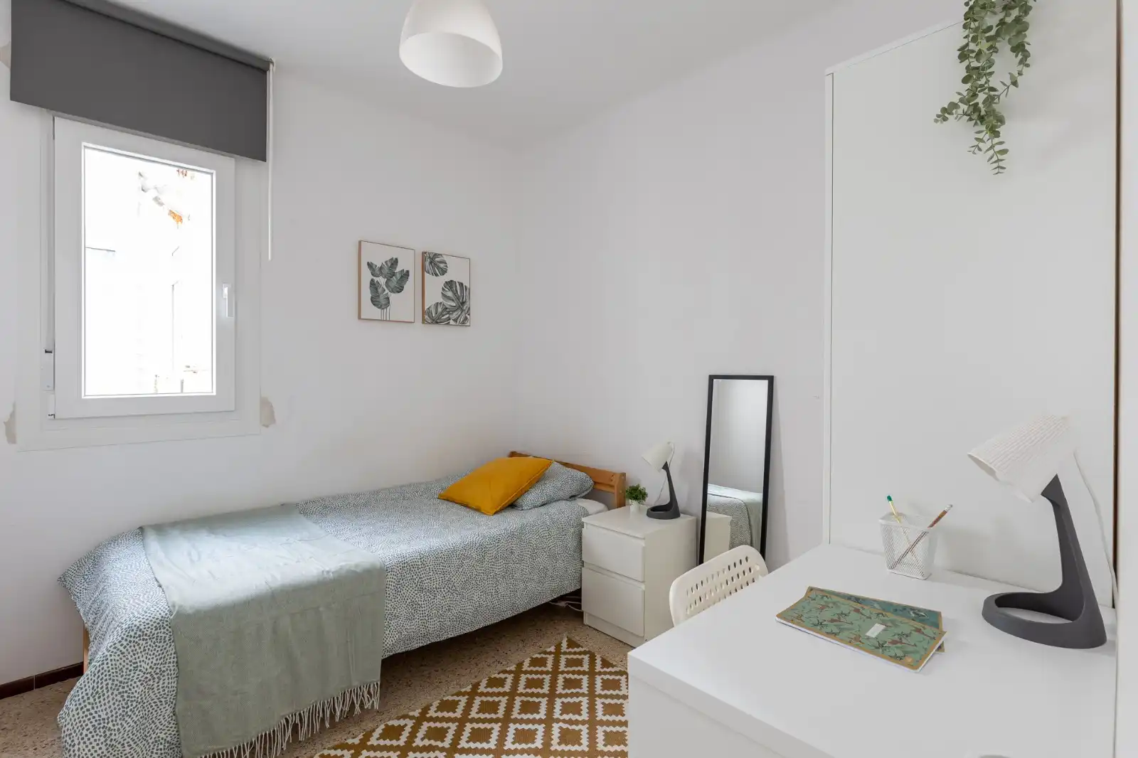 Bedroom of Flat for rent in Terrassa  with Furnished, Oven and Washing machine