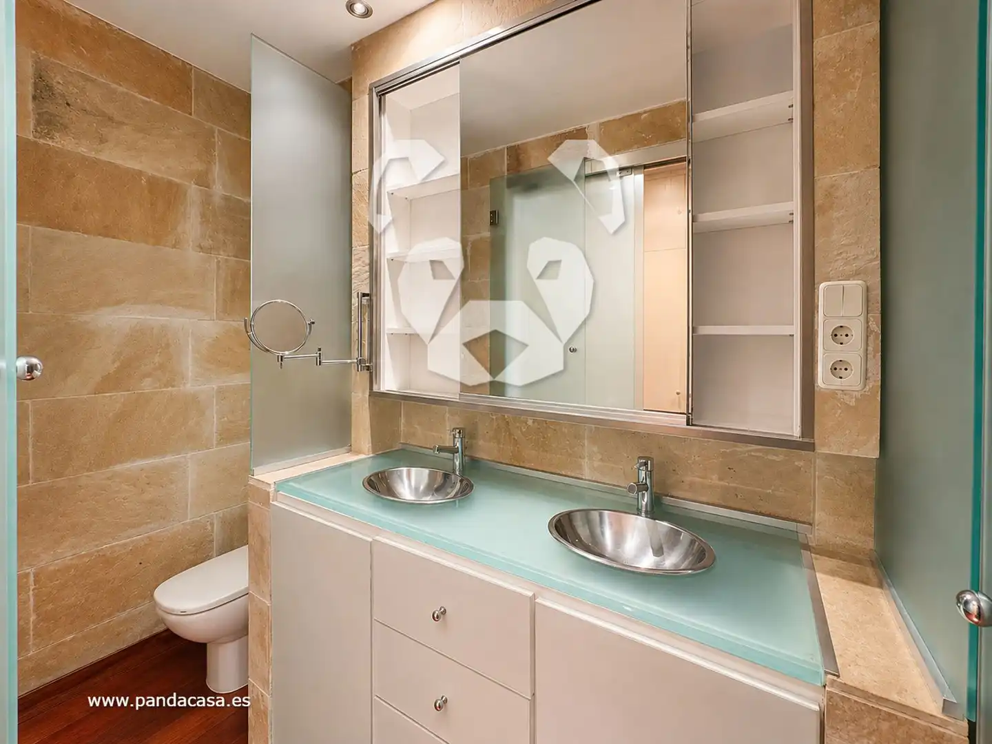 Bathroom of Flat for rent in Madrid  with Air Conditioner, Heating and Furnished