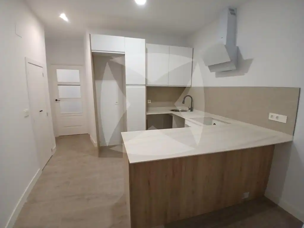 Piso con ascensor en venta en Calle Suárez Somontes, imagen 10