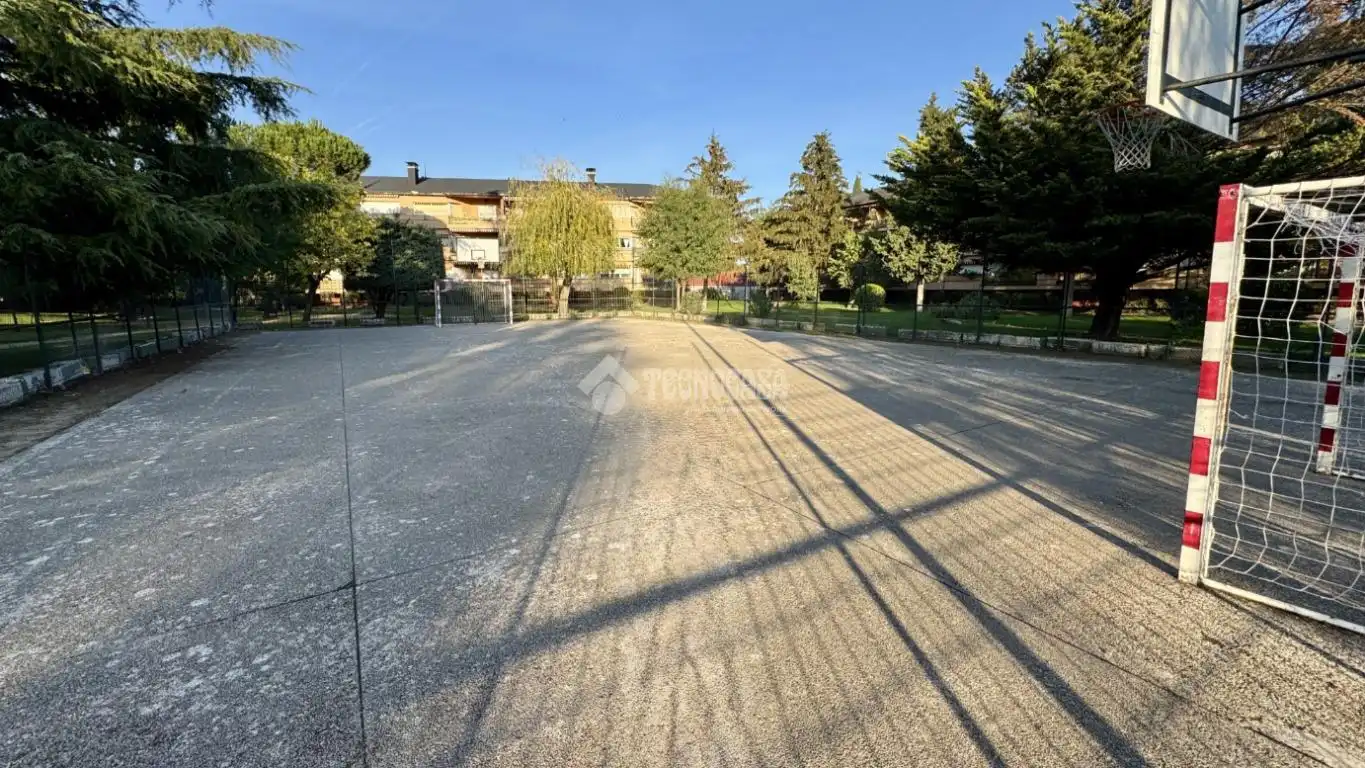 Parkplatz von Wohnung zum Verkauf in Iglesia - Estación