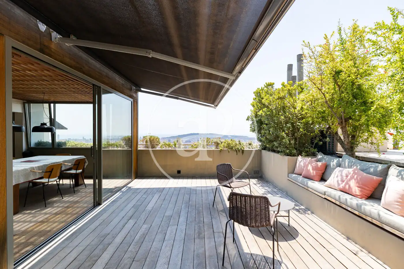 Terrassa de Pis en venda en Barcelona amb Aire condicionat, Calefacció i Jardí privat