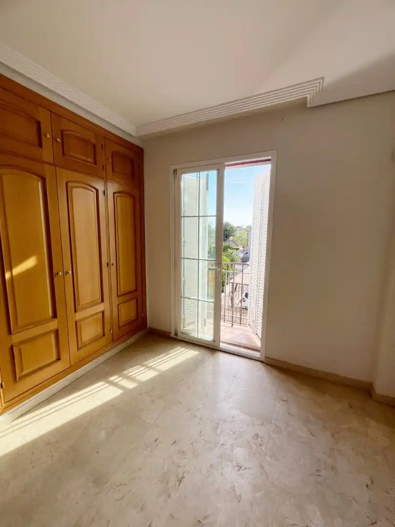 Dormitori de Casa adosada en venda en Córdoba amb Aire condicionat, Calefacció i Piscina comunitària
