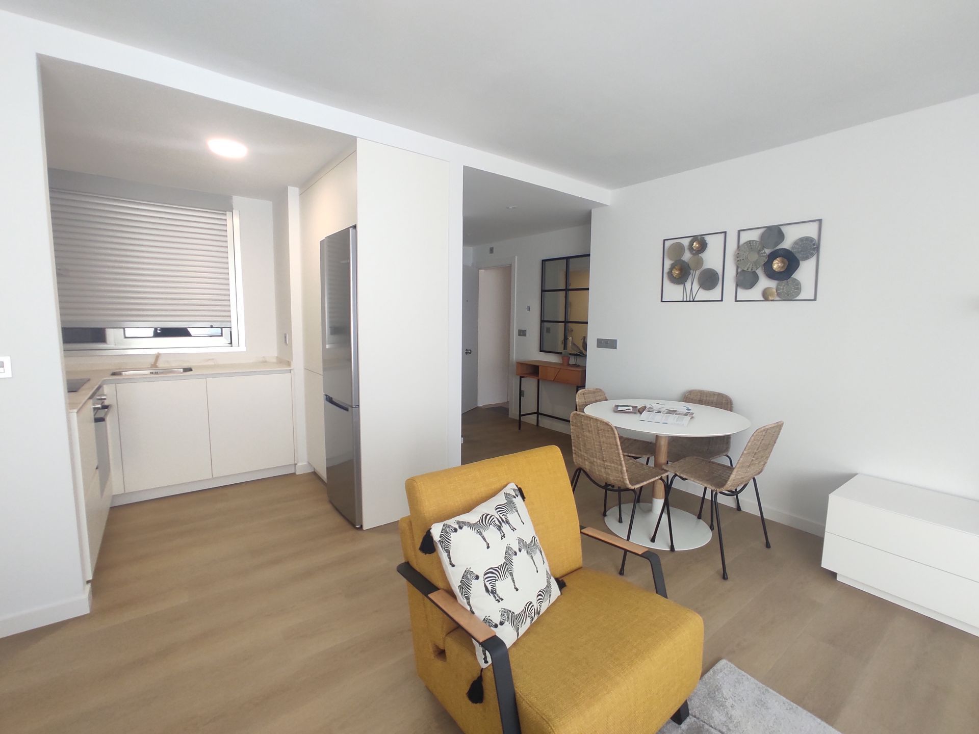 Living room of Flat for sale in Malpica de Bergantiños  with Storage room, Furnished and Community pool