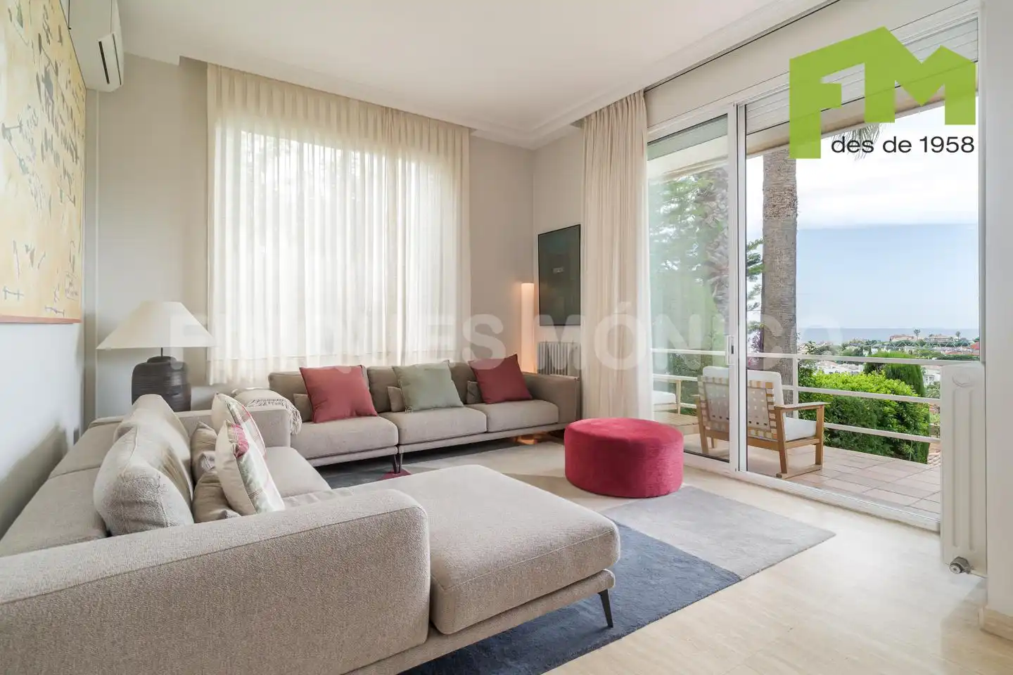 Sala de estar de Casa o chalet en venta en Teià con Calefacción, Jardín privado y Terraza