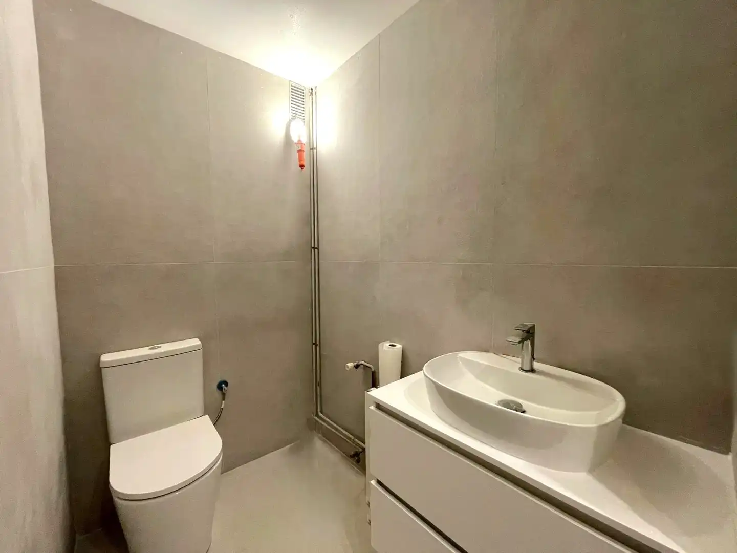 Baño de Piso en venta en Valencia con Aire acondicionado, Calefacción y Terraza