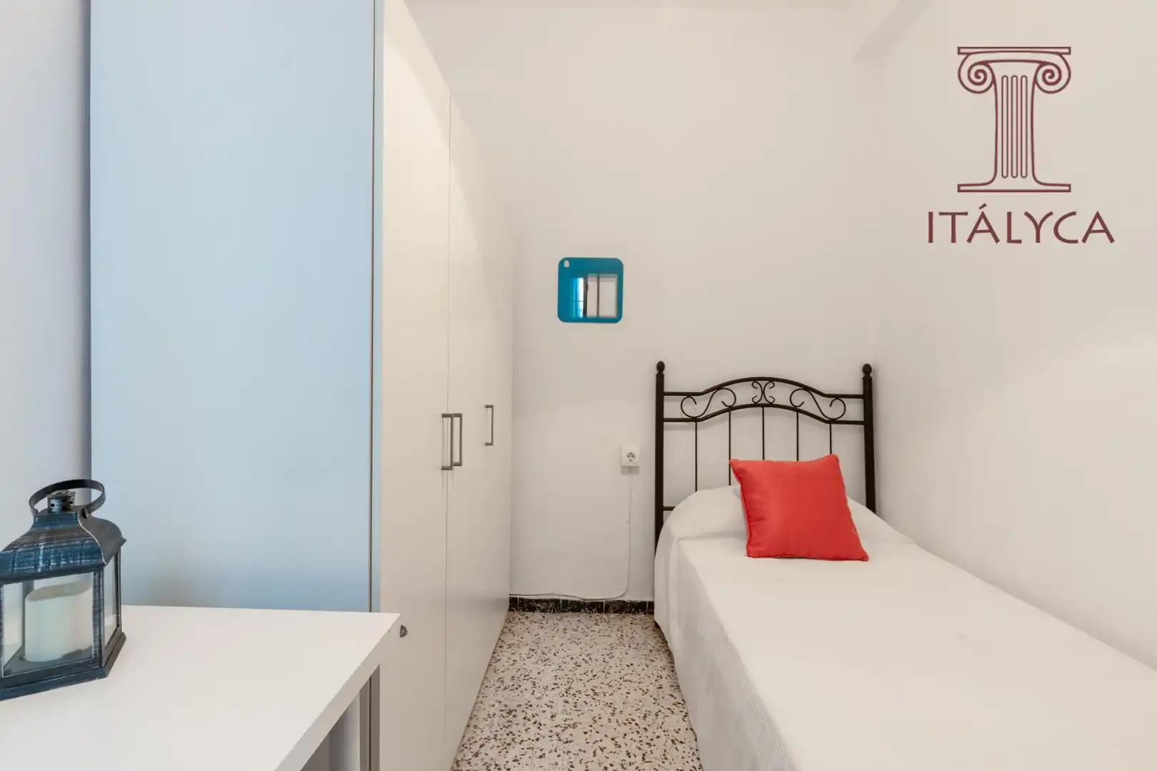 Bedroom of Flat for sale in Sevilla  with Air Conditioner and Terrace