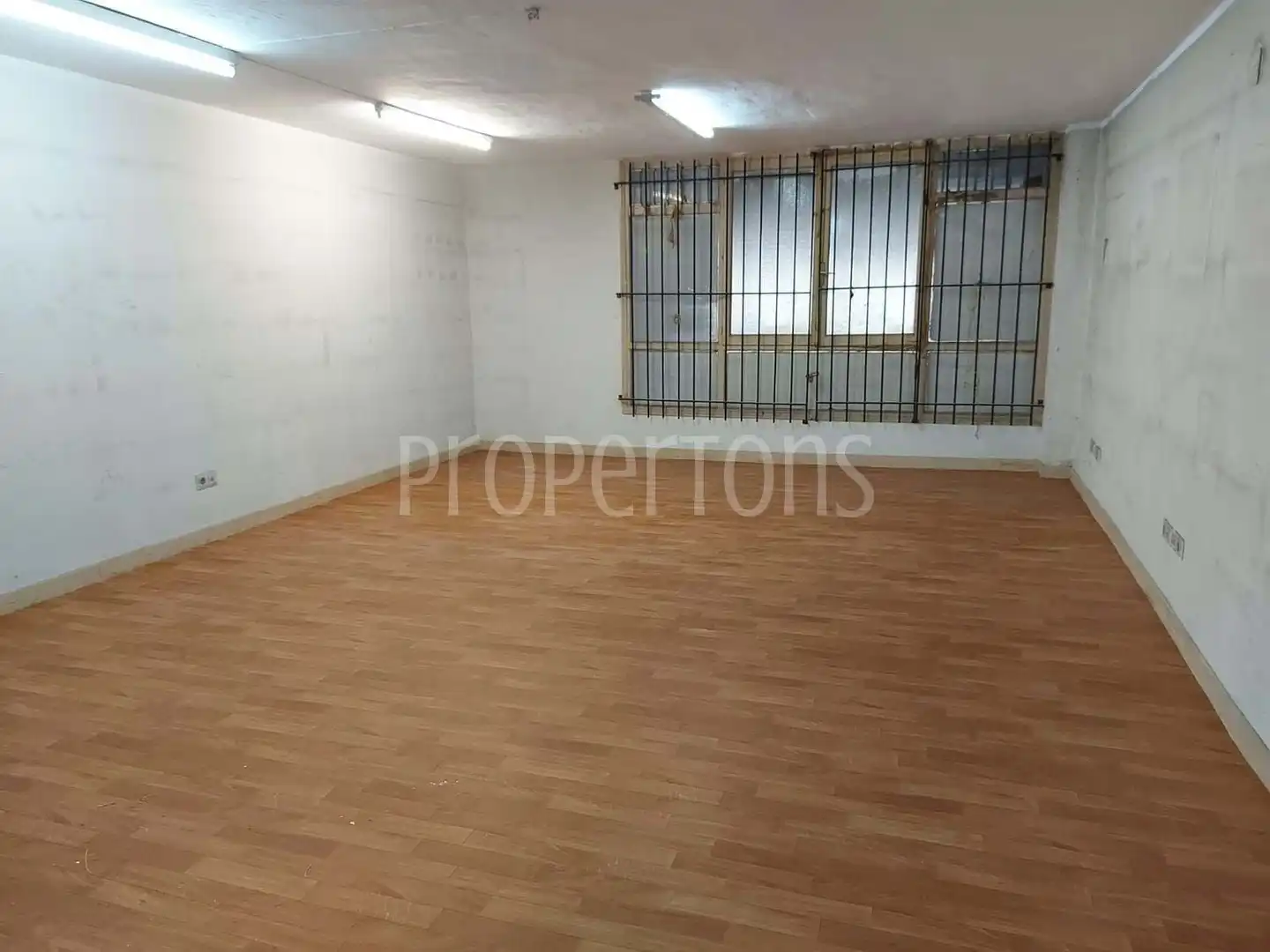 Local comercial en venta en Bagatza - S. Vicente, imagen 8