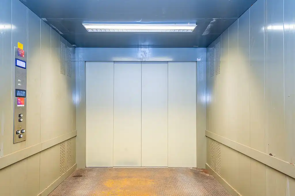 Garage for sale in Sopela