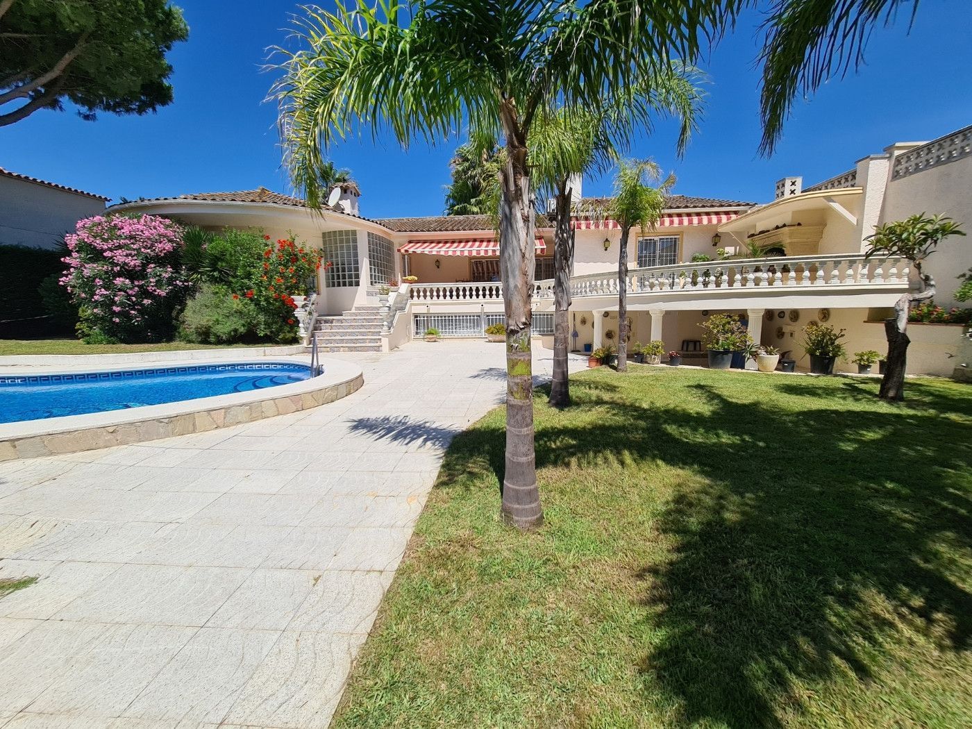 Garden of House or chalet for sale in Empuriabrava  with Air Conditioner, Heating and Private garden