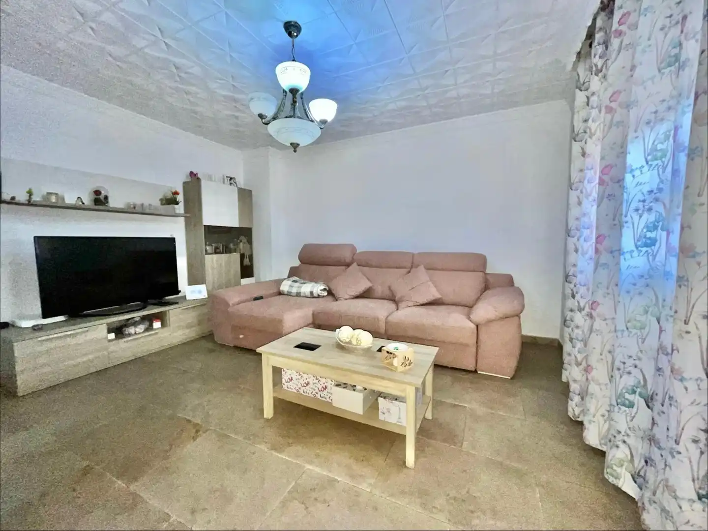 Living room of Detached homes for sale in Málaga  with Private garden, Terrace and Storage room