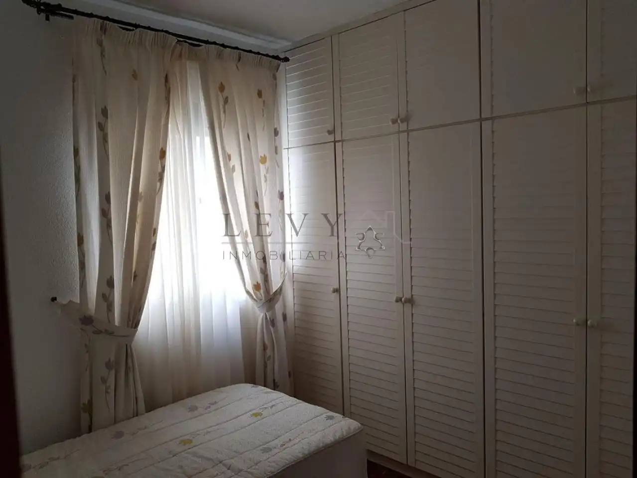 Schlafzimmer von Wohnung zur Miete in Málaga mit Heizung und Möbliert
