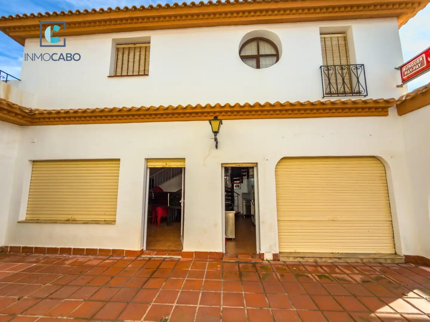 Vista exterior de Local en venda en La Manga del Mar Menor