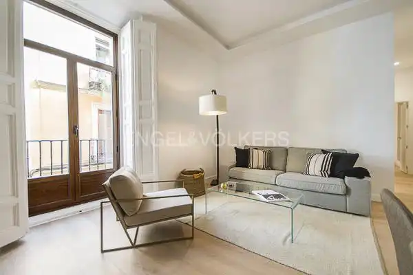 Exterior view of Flat for sale in Madrid  with Air Conditioner, Heating and Parquet flooring