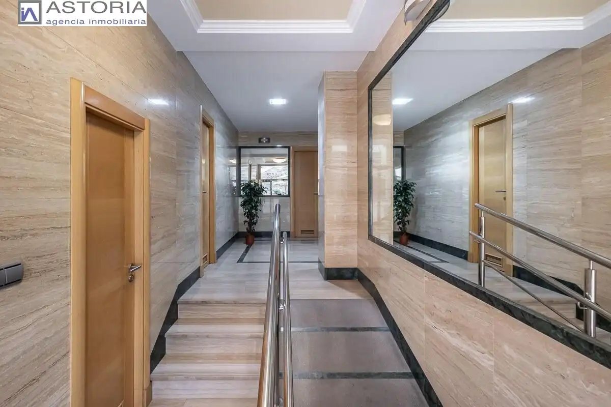 Flat with lift for sale in Calle ARQUITECTO JIMENEZ LACAL, imagen 32