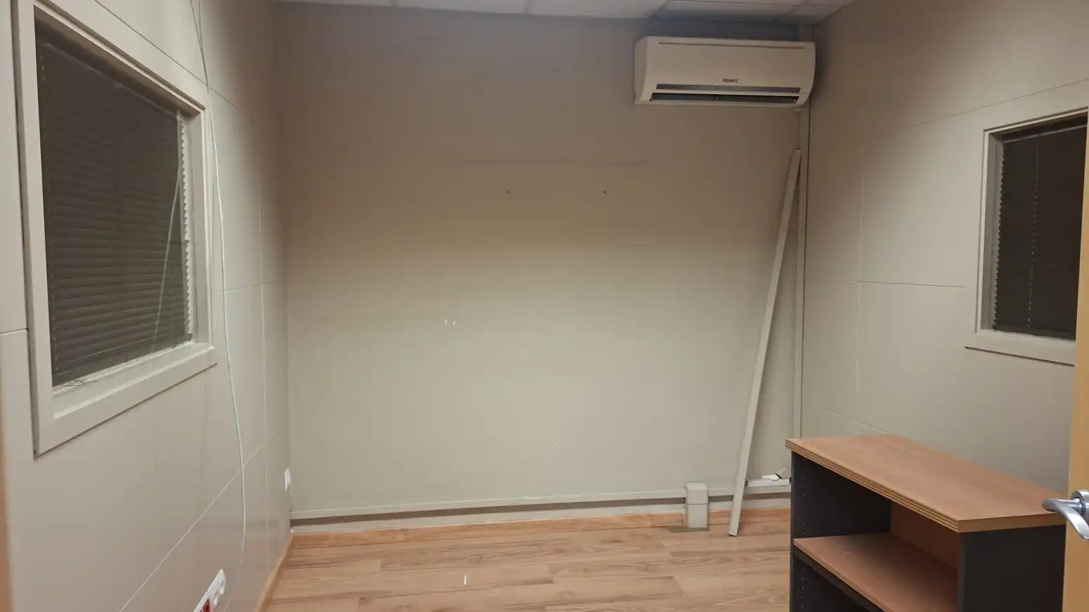 Büro zum Verkauf in Reus mit Klimaanlage und Heizung