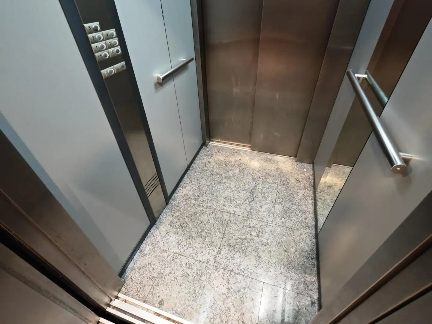 Oficina amb ascensor de lloguer a Bagatza - San Vicente, imagen 2