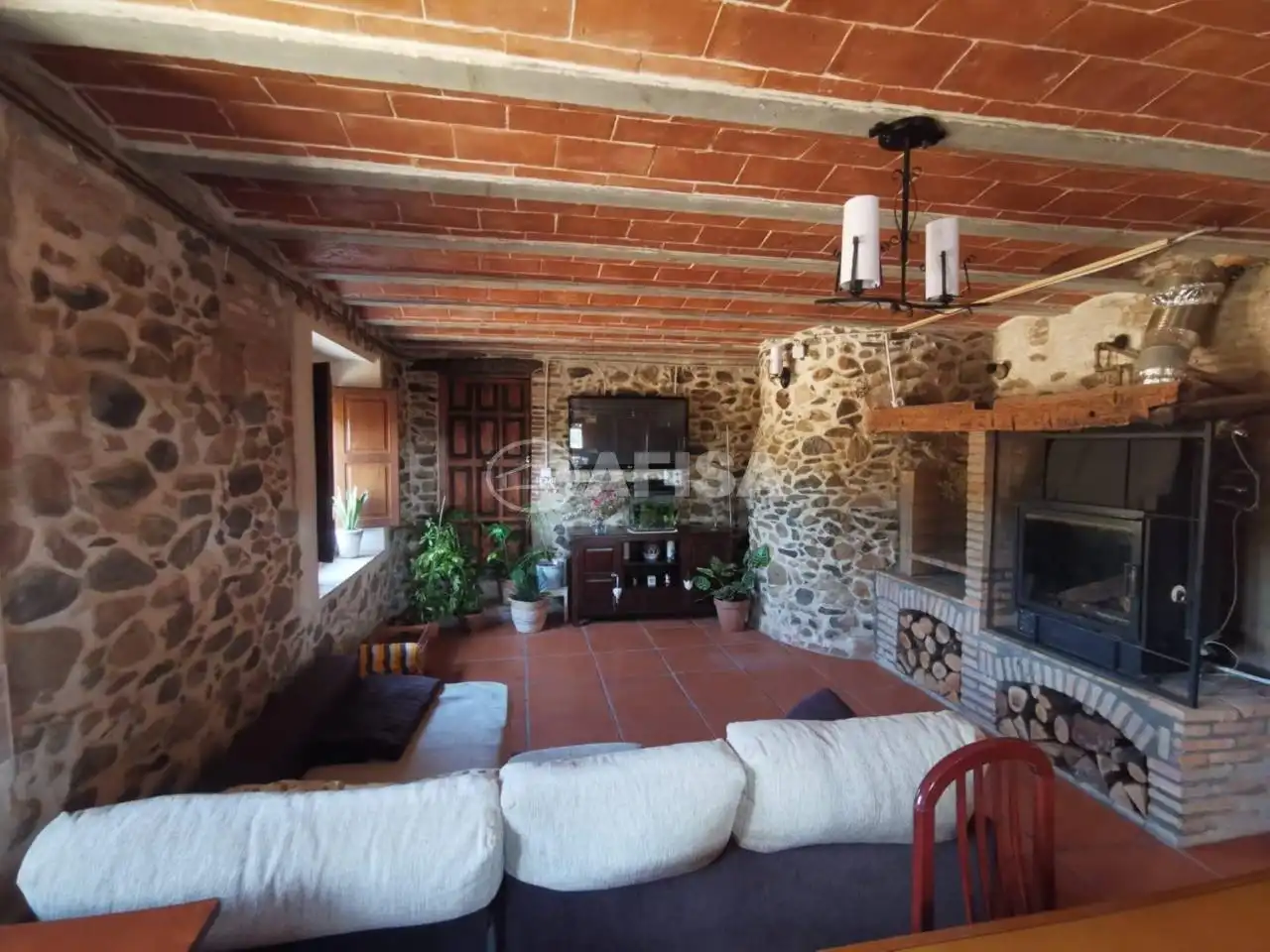 Sala de estar de Finca rústica en venta en Brunyola i Sant Martí Sapresa con Calefacción y Jardín privado