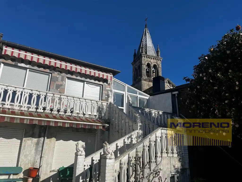 Vista exterior de Casa o xalet en venda en Sarria, Lugo