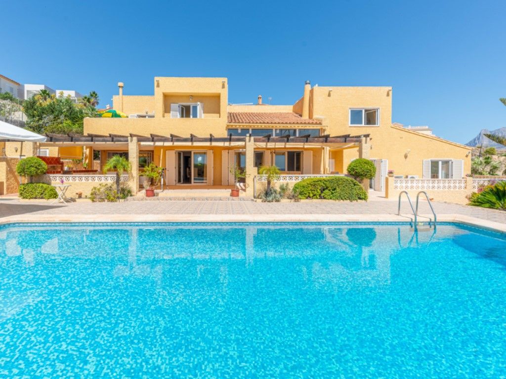 Swimming pool of House or chalet for sale in Villajoyosa / La Vila Joiosa  with Air Conditioner and Heating