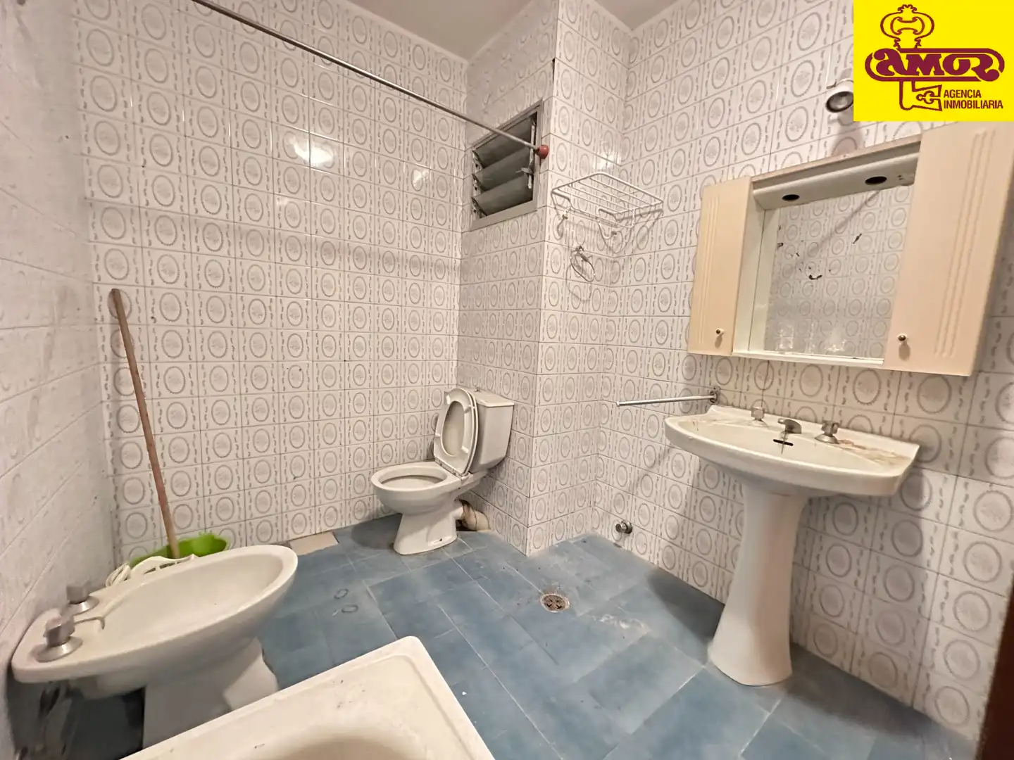 Baño de Piso en venta en Santiago de Compostela  con Trastero