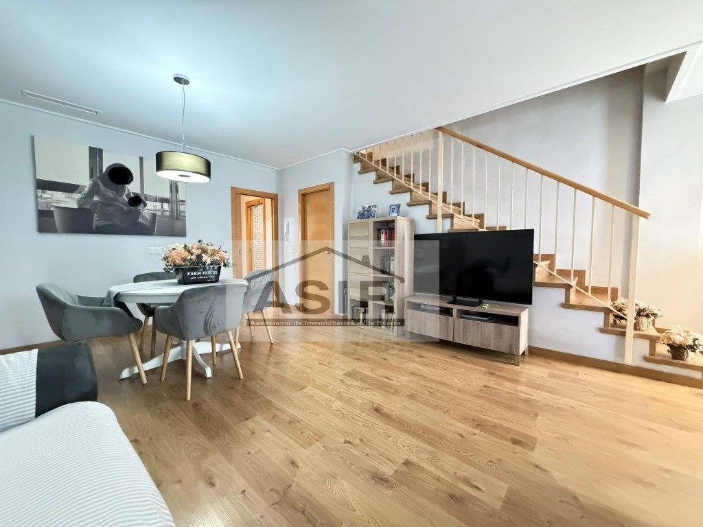 Sala d'estar de Casa o xalet en venda en Alberic amb Aire condicionat