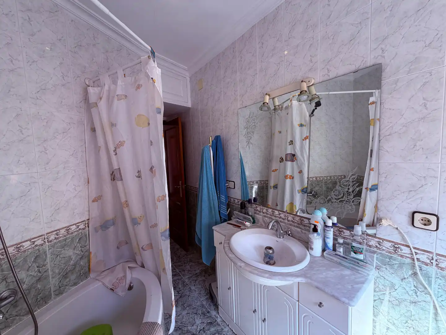 Baño de Casa o chalet en venta en Bollullos de la Mitación con Terraza, Trastero y Balcón