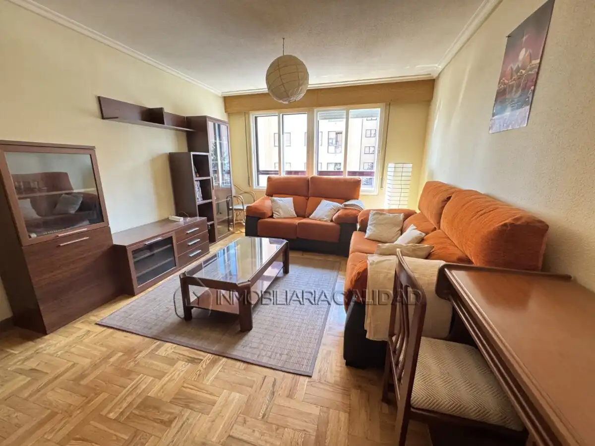 Sala de estar de Piso de alquiler en Burgos con Calefacción y Amueblado
