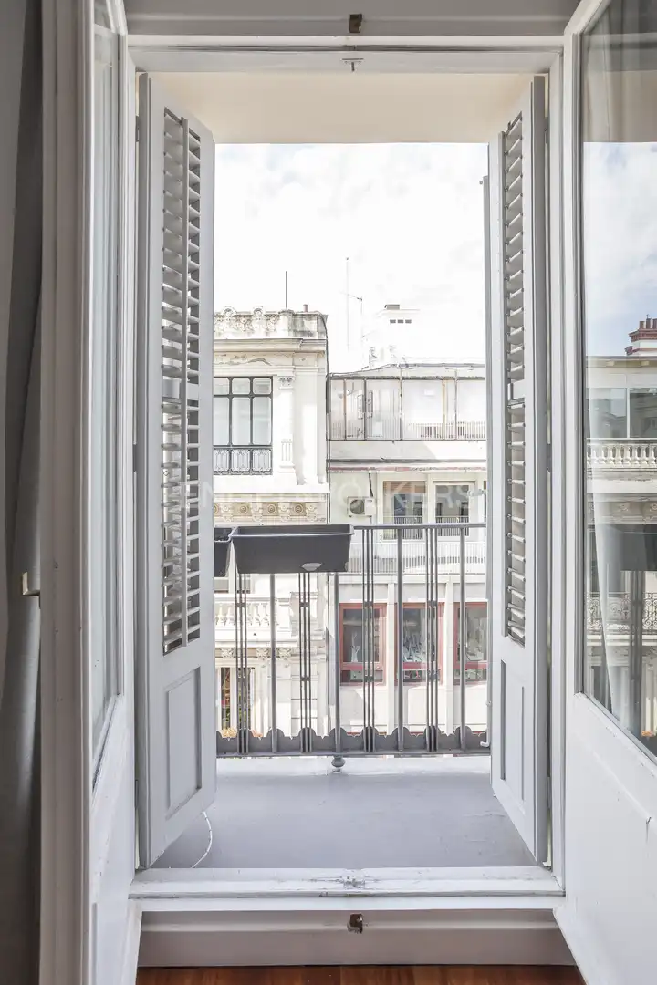 Balcony of Flat for rent in Madrid  with Air Conditioner, Heating and Parquet flooring