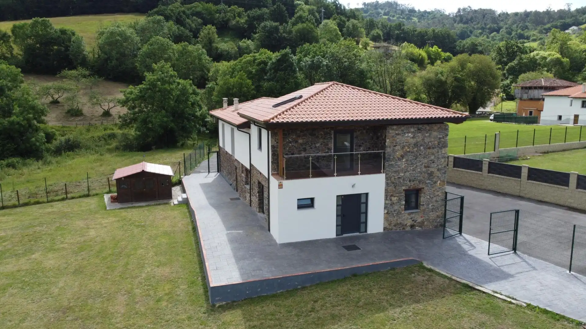 Vista exterior de Casa o chalet en venta en Grado con Calefacción, Terraza y Trastero