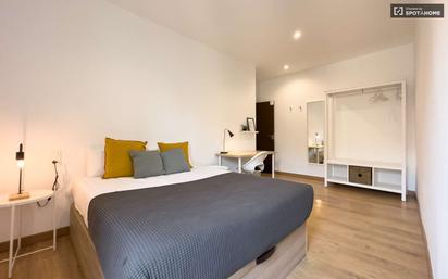 Bedroom of Flat to share in  Barcelona Capital  with Air Conditioner and Terrace